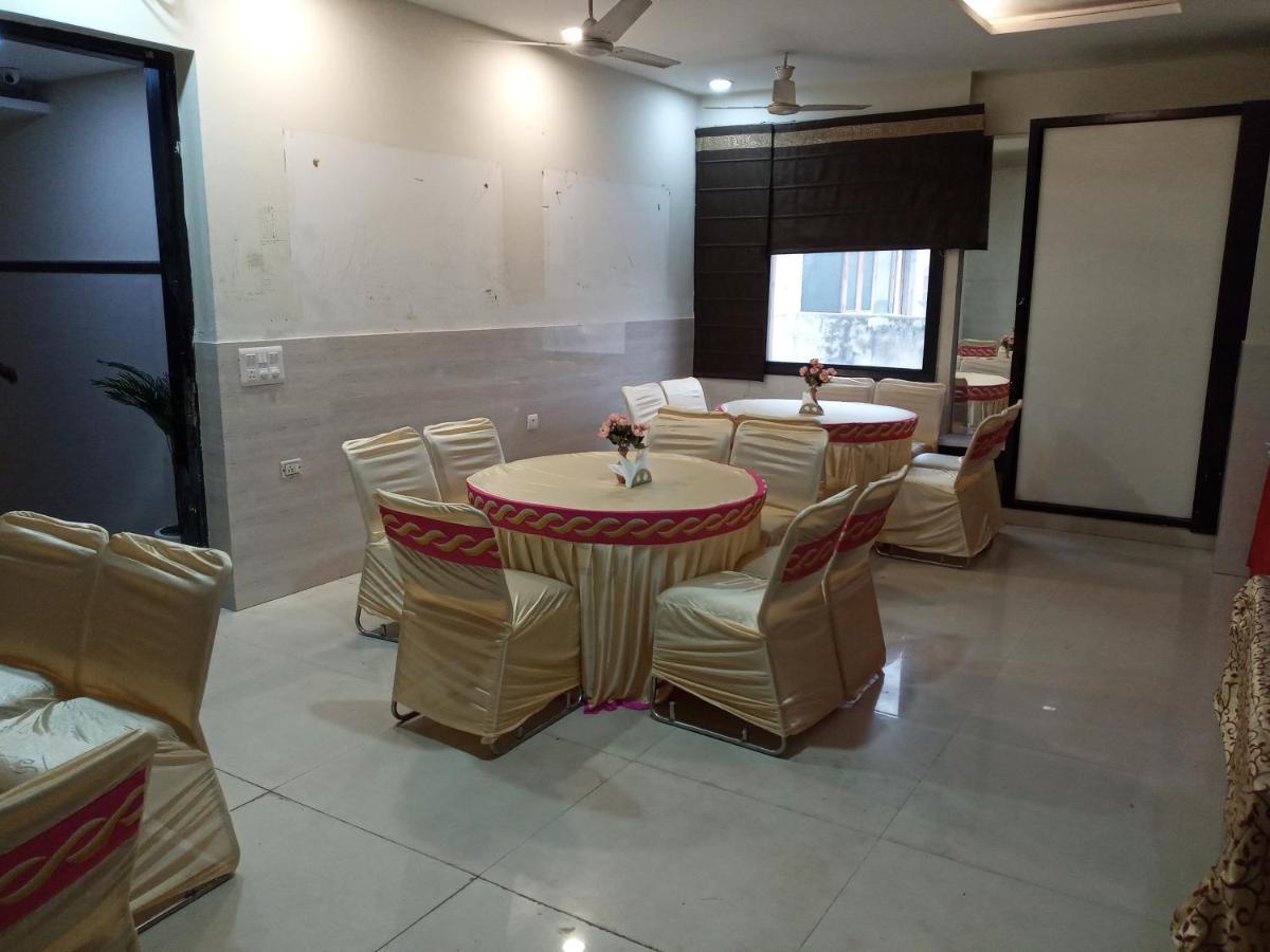 Vivah Residency Hotel New Delhi Exterior photo