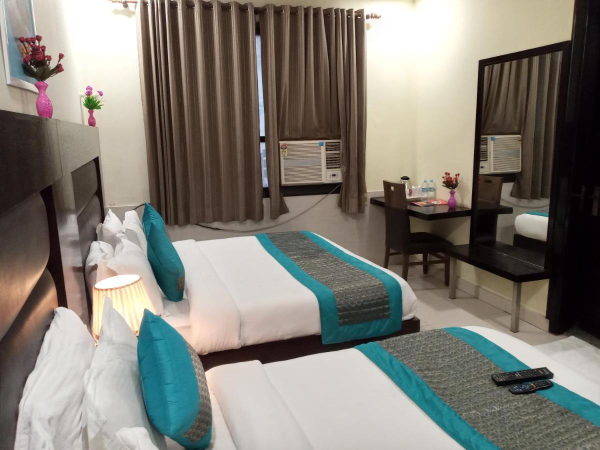 Vivah Residency Hotel New Delhi Exterior photo