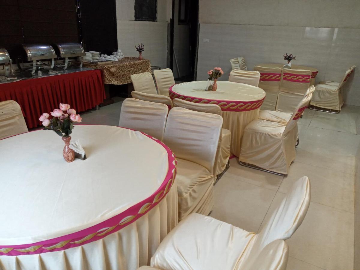 Vivah Residency Hotel New Delhi Exterior photo
