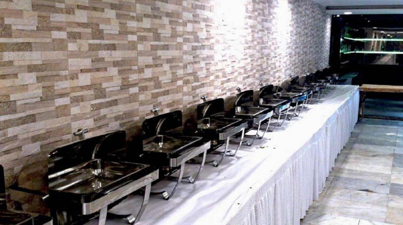 Vivah Residency Hotel New Delhi Exterior photo